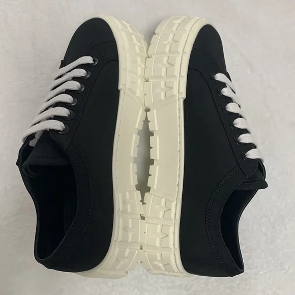 Prada Black and White Sneakers - Picture 4 of 5